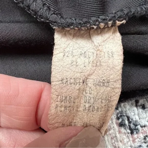 SnoSkins Vintage Black Velvet Base Layer Top Turtleneck Size Large Ski Layer - Picture 11 of 11